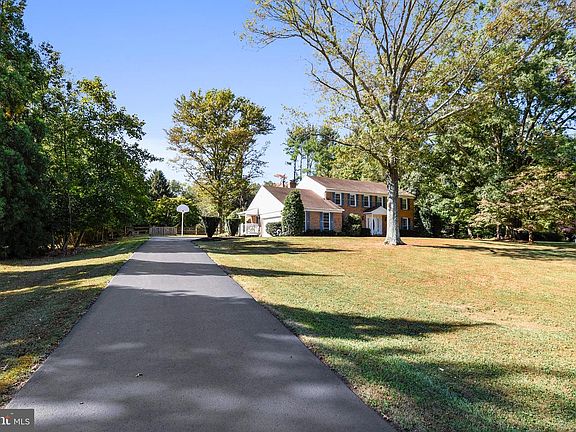 3rd image of 8532 Plum Creek Dr