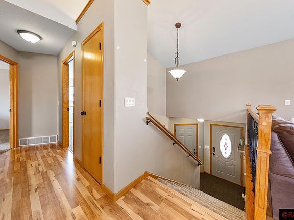 4th image of 113 Cougar Dr