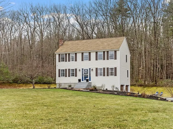 3 Ashley St, Pepperell, MA 01463