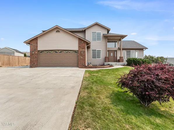 5065 Pear Butte Dr, Yakima, WA 98901