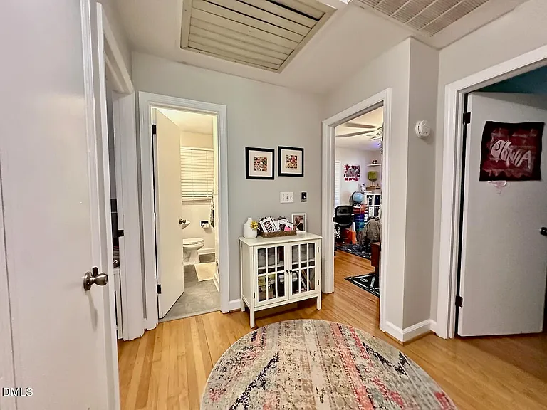 2813 Barmettler St — Photo 13