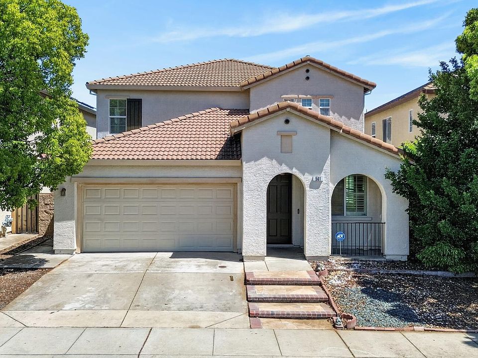 1st image of 561 Greg Thatch Cir