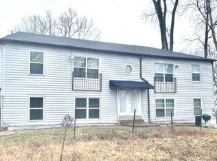 310 Mount Everest Dr #C, Fenton, MO 63026