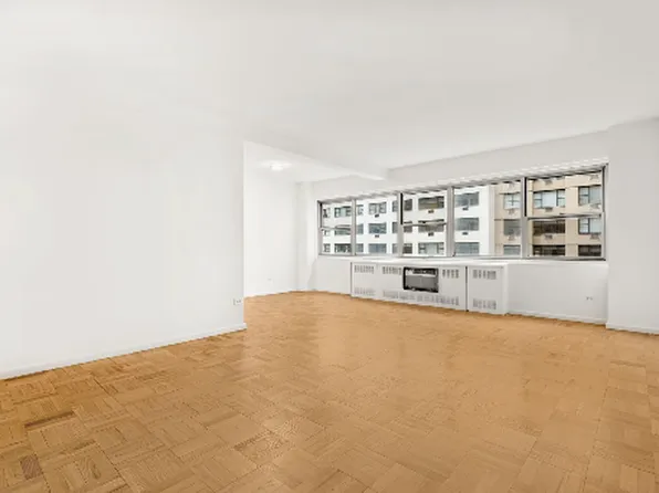 333 East 46th Street image 1 of 5