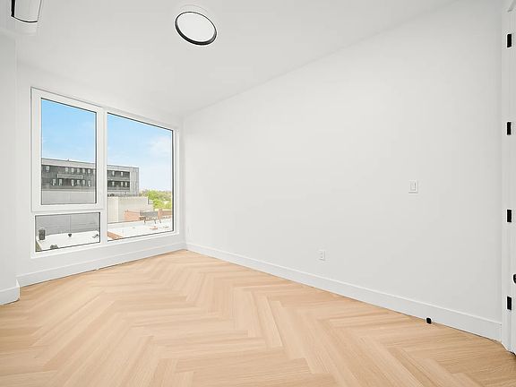5th image of 34-16 38th St #2308