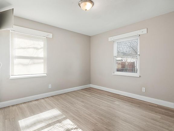 3rd image of 143 S Wright Ave