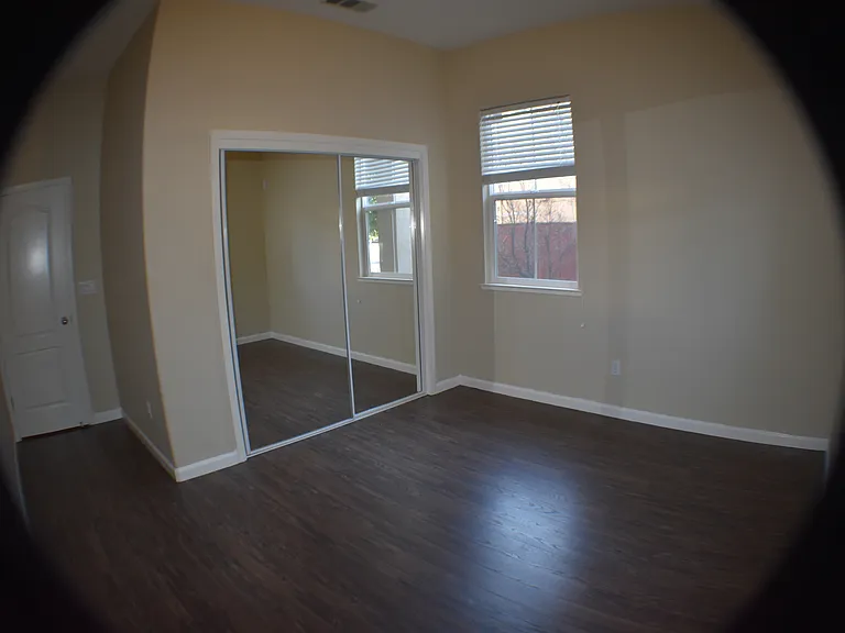 513 Canterbury Cir — Photo 9