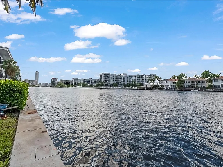 2600 S Ocean Dr #308 — Photo 24