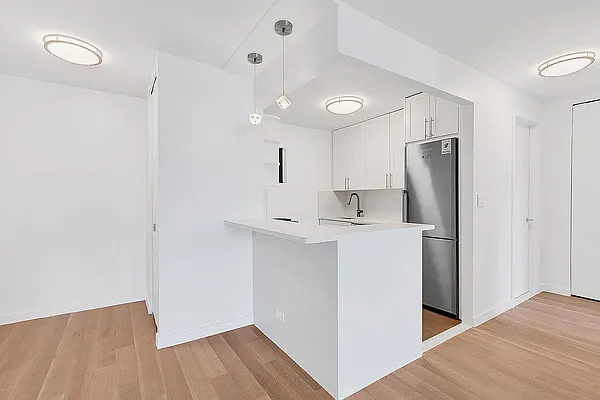 Rented by Cooper & Cooper Real Estate | media 2