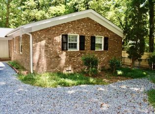 324 Carlton Dr, Chapel Hill, NC 27516