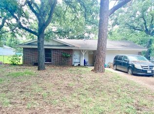 1005 Stewart Ct, Azle, TX 76020