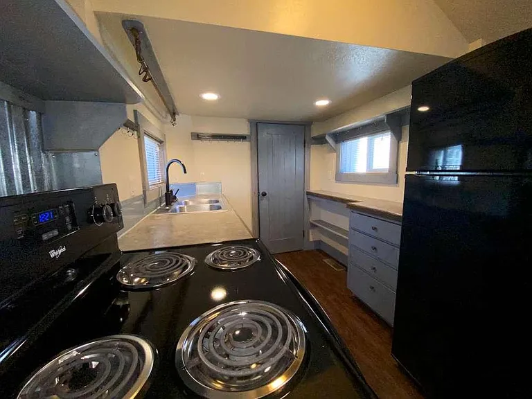 230 W 100 N — Photo 6