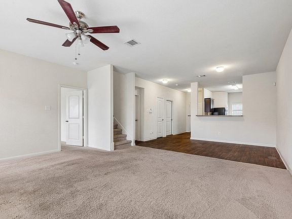 3rd image of 704 Cleary Ln