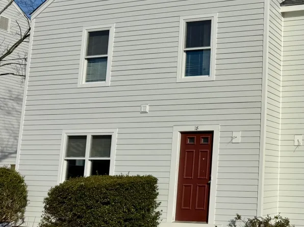 20 Summer St, New Canaan, CT 06840