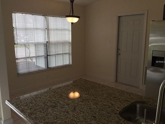 5th image of 1551 Conrad Ave