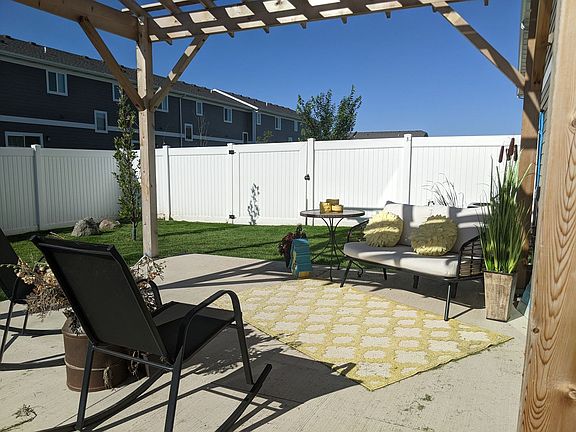 3rd image of 4417 E Leubecher Pl