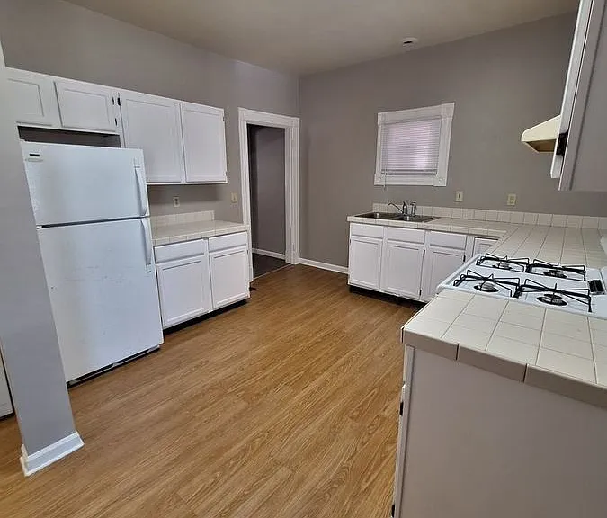 207 E Southern Ave #1 — Photo 6