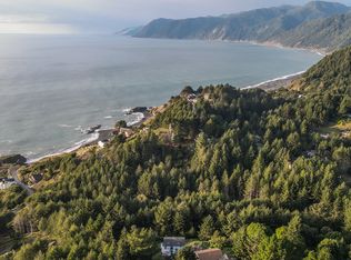 694 Upper Pacific Dr, Whitethorn, CA 95589