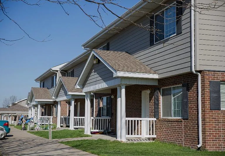 Hunters Gate Townhomes — Photo 2