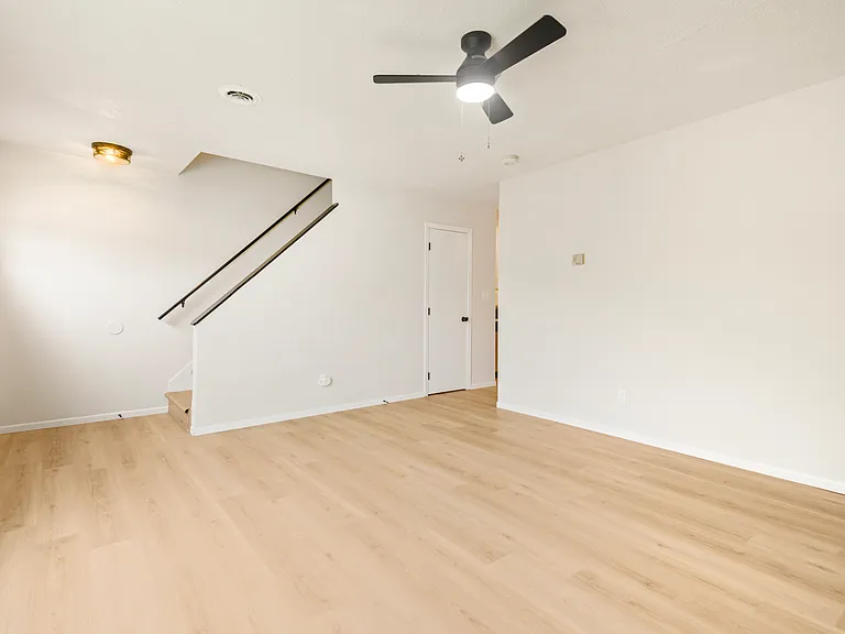 540 Lewis St #E — Photo 7