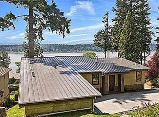 2407 E Lake Sammamish Pl SE, Sammamish, WA 98075