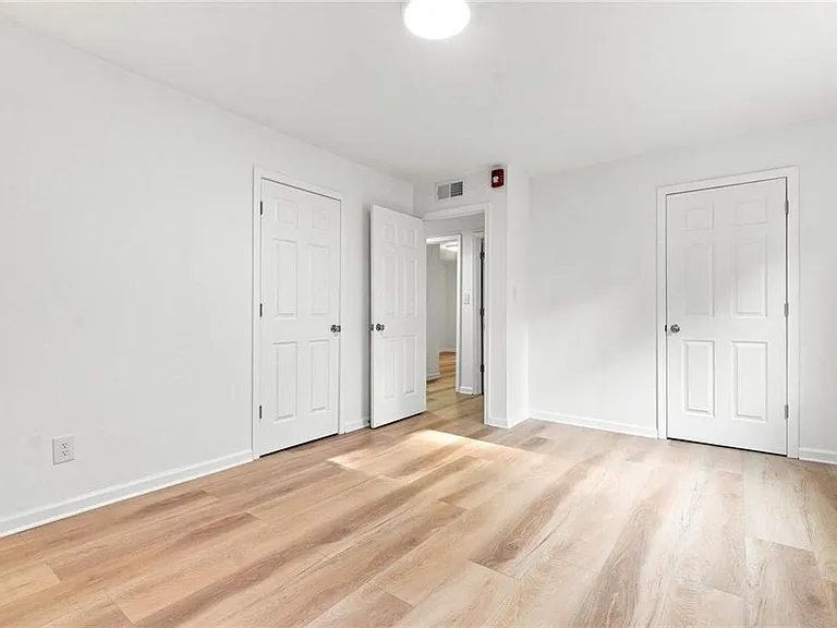5095 Roswell Rd #203 — Photo 21