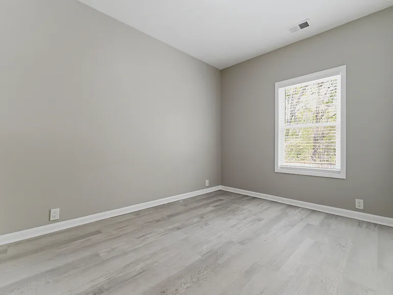 221 Brown St #A — Photo 12