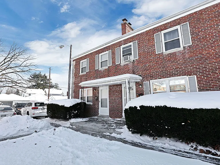 338 S Chase Ave — Photo 3