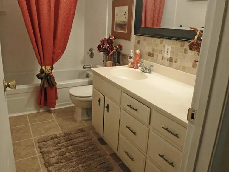 457 Meadowlark St — Photo 7