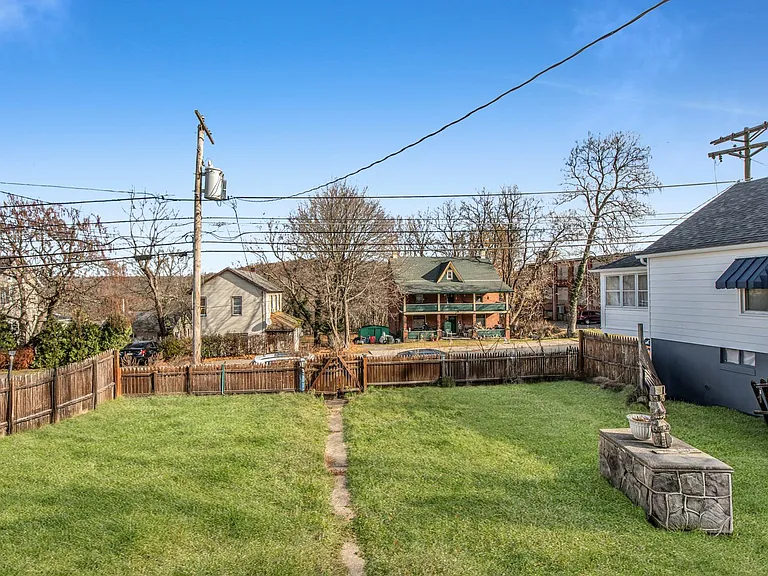 210 Roseto Ave — Photo 21