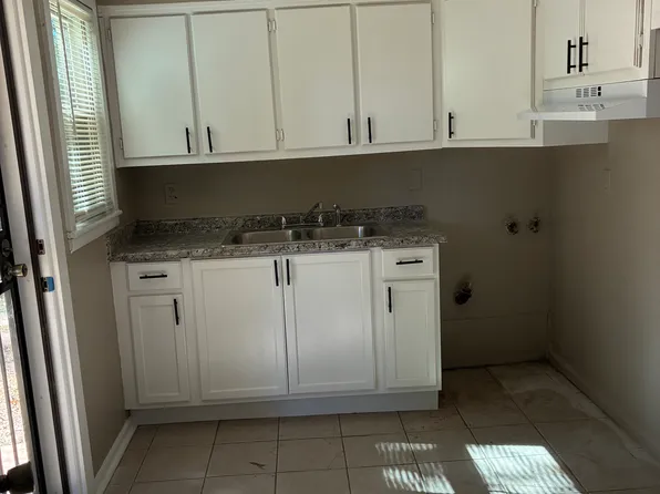 4067 Print Ave, Memphis, TN 38108