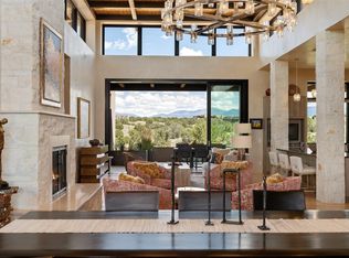 8 Camino Villenos, Santa Fe, NM 87506