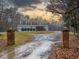 207 Channel Ln, Mocksville, NC 27028