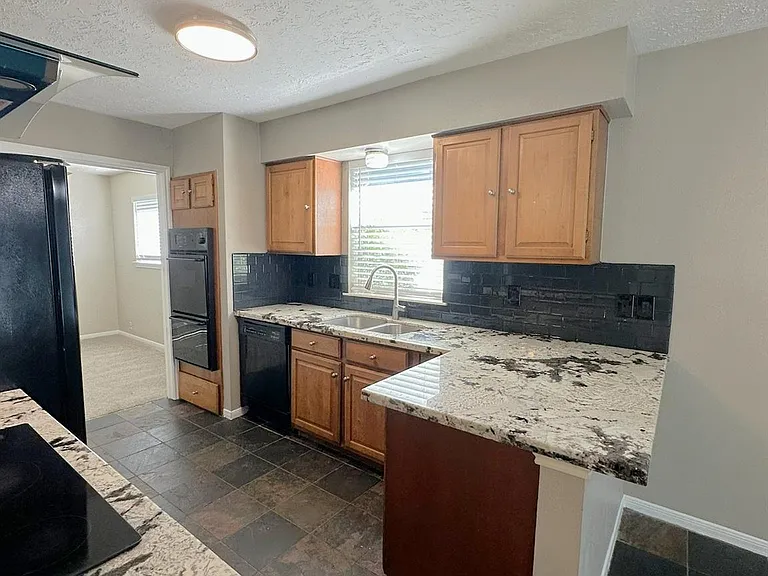 21314 Highland Knolls Dr — Photo 16
