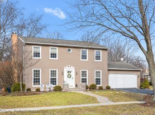 973 Collingwood Dr, Naperville, IL 60540