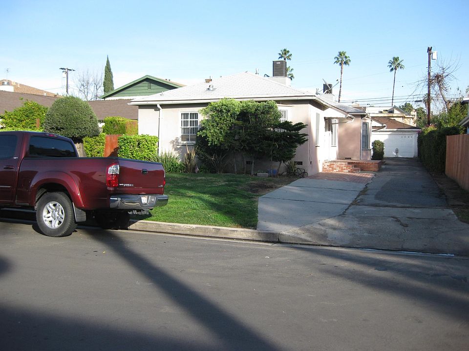 1st image of 5442 Hermitage Ave
