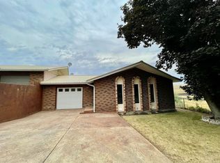 1201 & 1203 SW Zeta Ct #1201, Pendleton, OR 97801