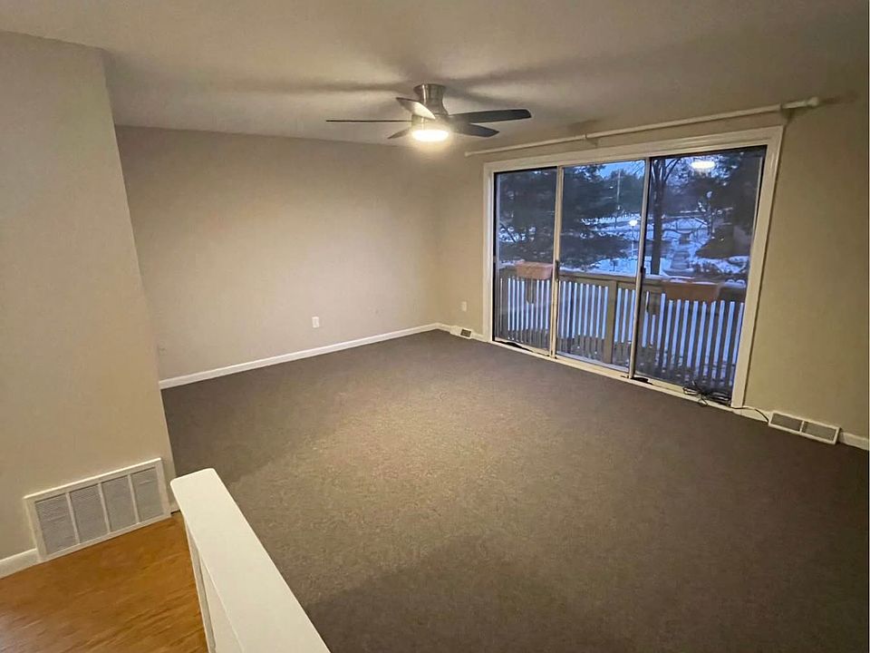 1st image of 207 Spring St Unit 207