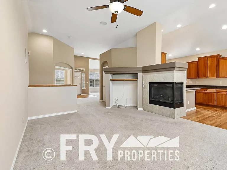 12975 W 77th Dr — Photo 3