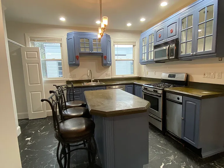 200 Hyde Park Ave #3 — Photo 3