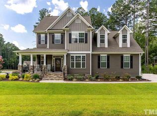 377 Rockport Dr, Clayton, NC 27527
