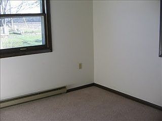 5th image of 515 S Kerkhoff Ave