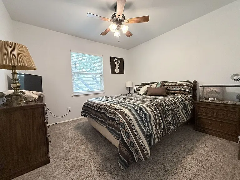 5229 Goodman Dr — Photo 5