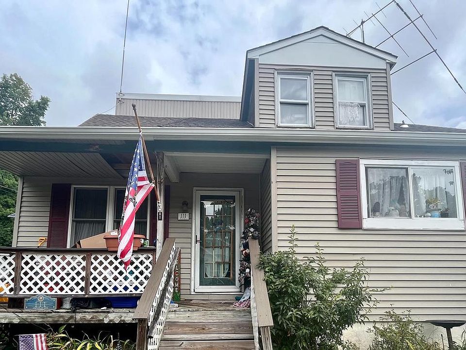 1st image of 111 Arnold Ave