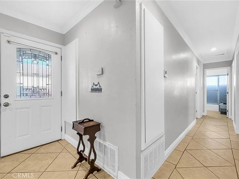 6220 Filkins Ave — Photo 9