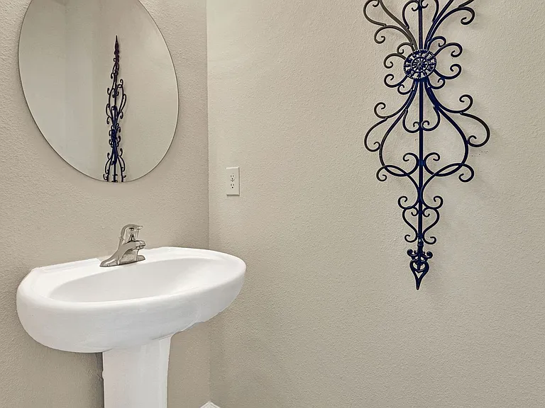 197 Whispering Brook Dr — Photo 3