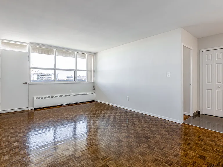 1650 Sheppard Ave E — Photo 16