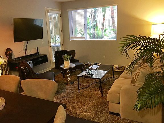 4th image of 21301 Erwin St Unit 234