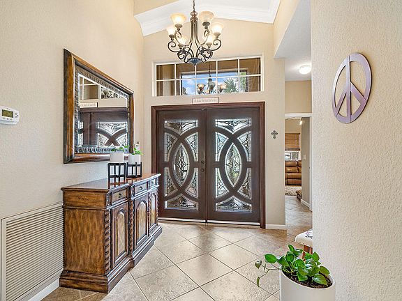 5th image of 5685 Saddle Trail Ln