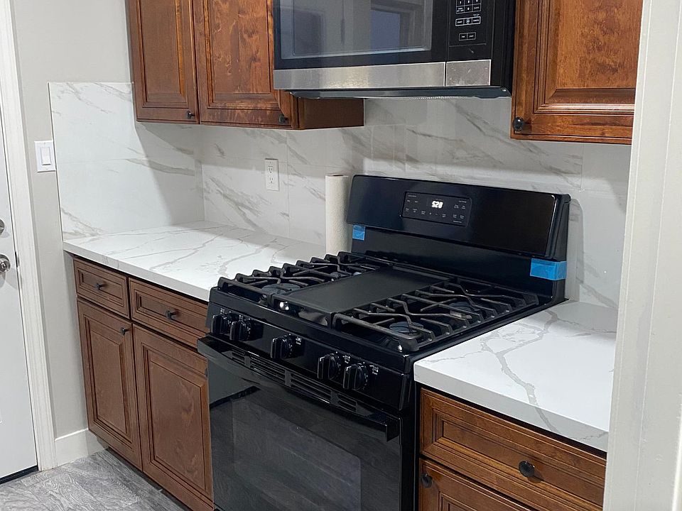1st image of 3184 Luna Ave